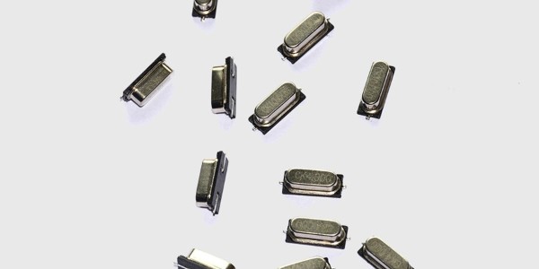 石英晶體振蕩器都有哪些類型？它們有什么特點？